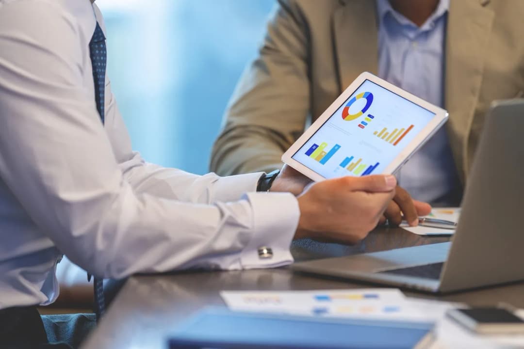 Lokata strukturyzowana co to? Poznaj jej zalety i ryzyka inwestycyjne